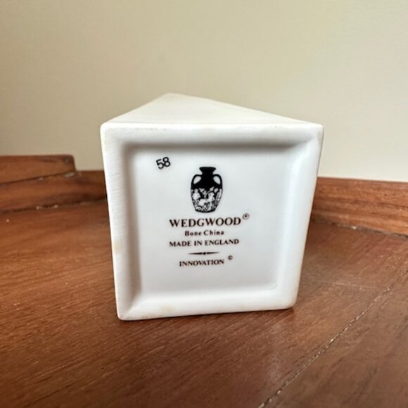 Wedgwood White Bone China Vase - Picture 5 of 6